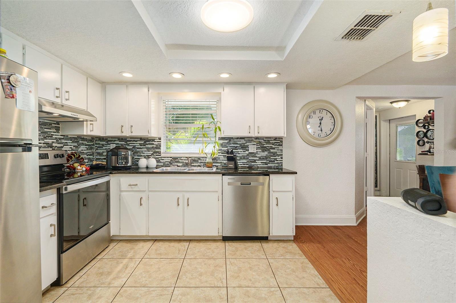 RIDGE CREST GARDENS ADD 02 - Residential