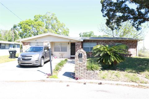 Photo of 4001 Brinell Avenue, Orlando, FL 32808 (MLS # O6295083)