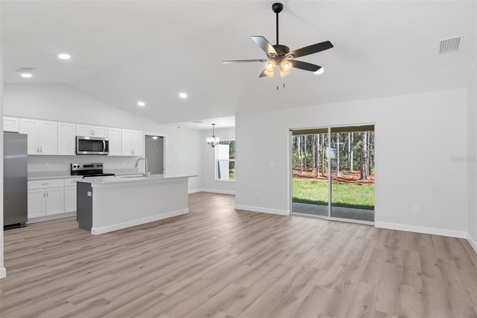 CITRUS SPGS UNIT 09 - Residential