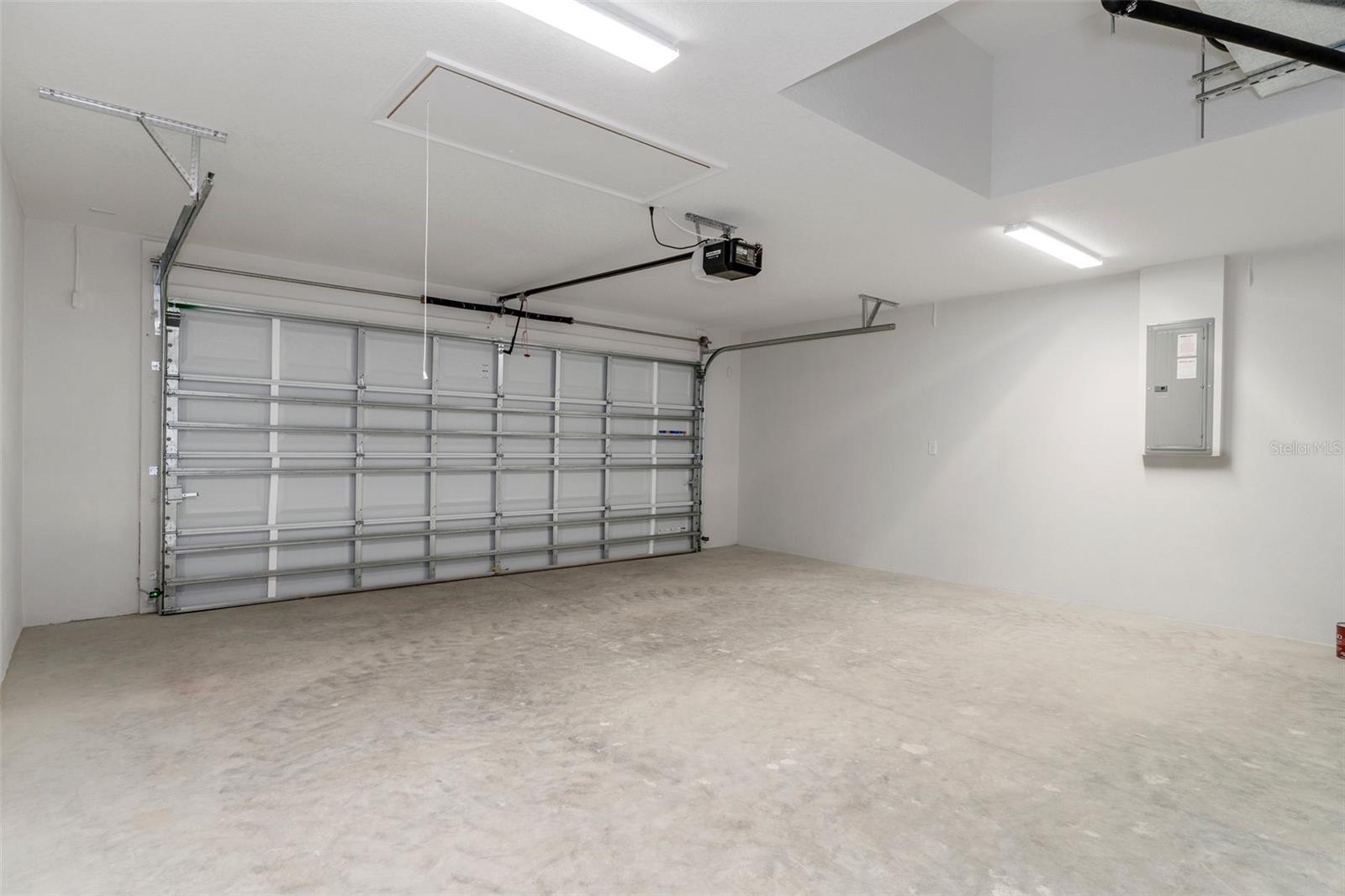 CITRUS SPGS UNIT 09 - Residential