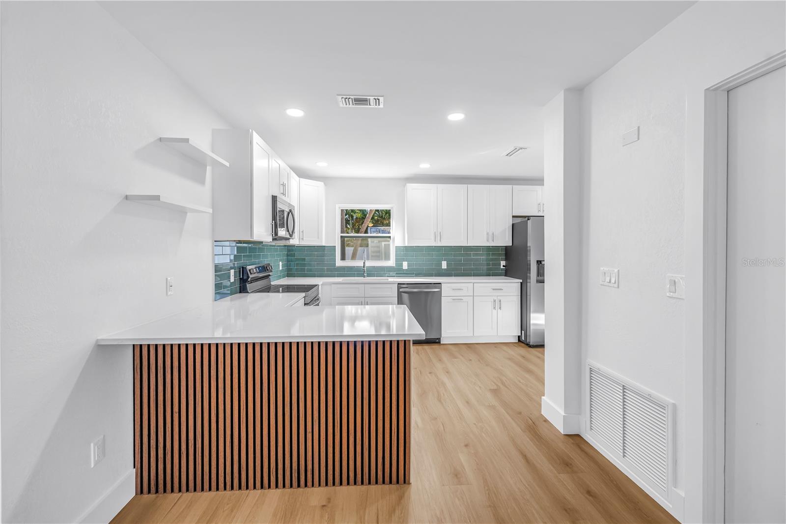 GULFPORT ESTATES - Residential