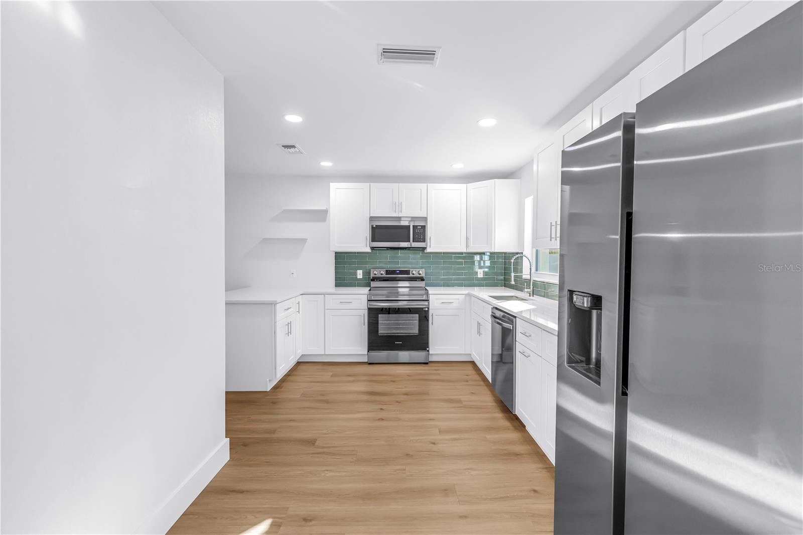 GULFPORT ESTATES - Residential