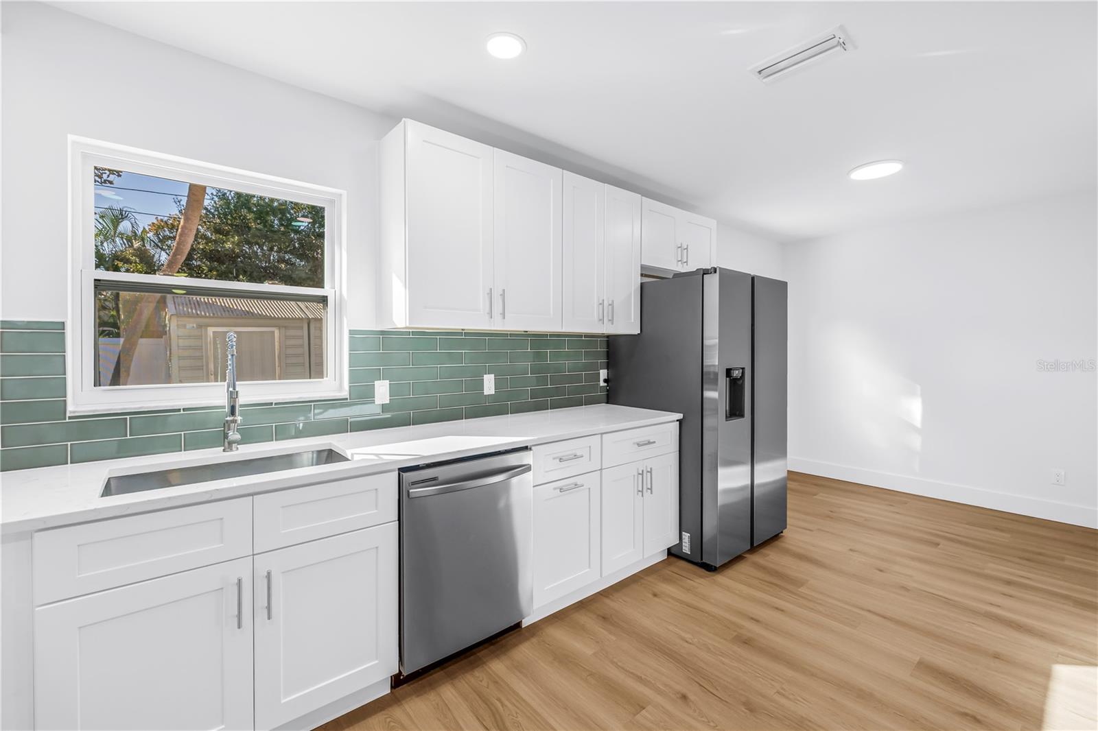 GULFPORT ESTATES - Residential