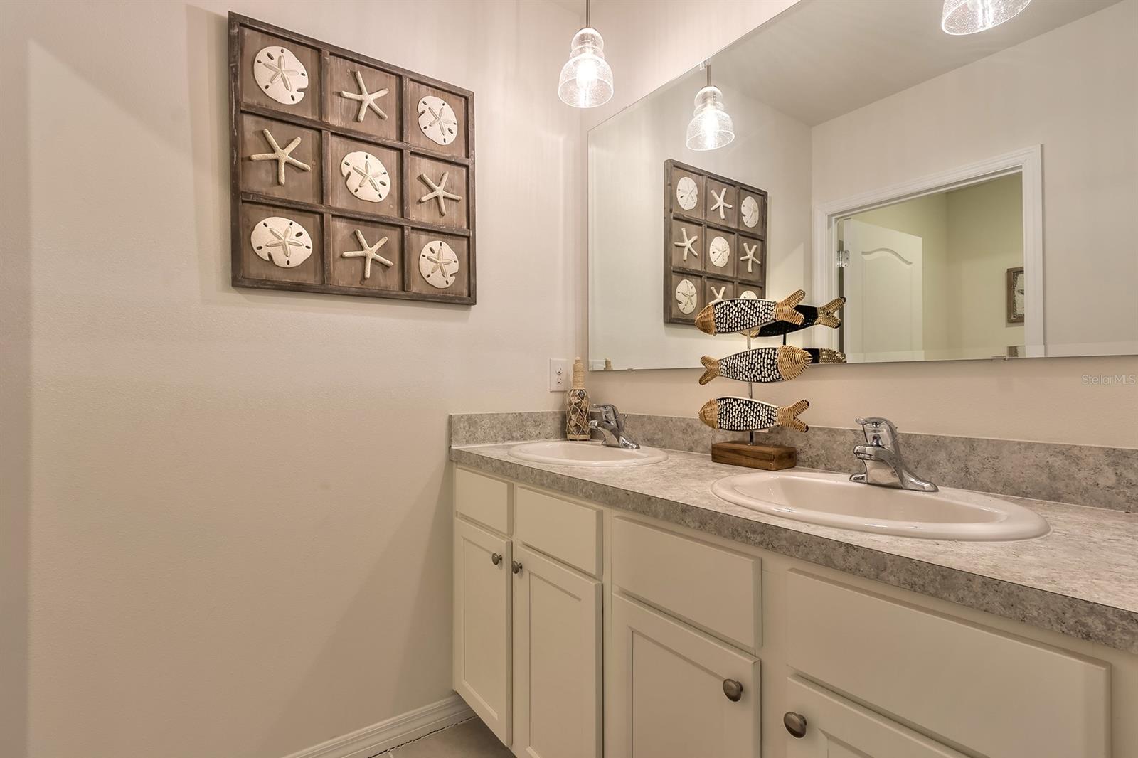 Woodbridge Lks/Edgewater - Residential