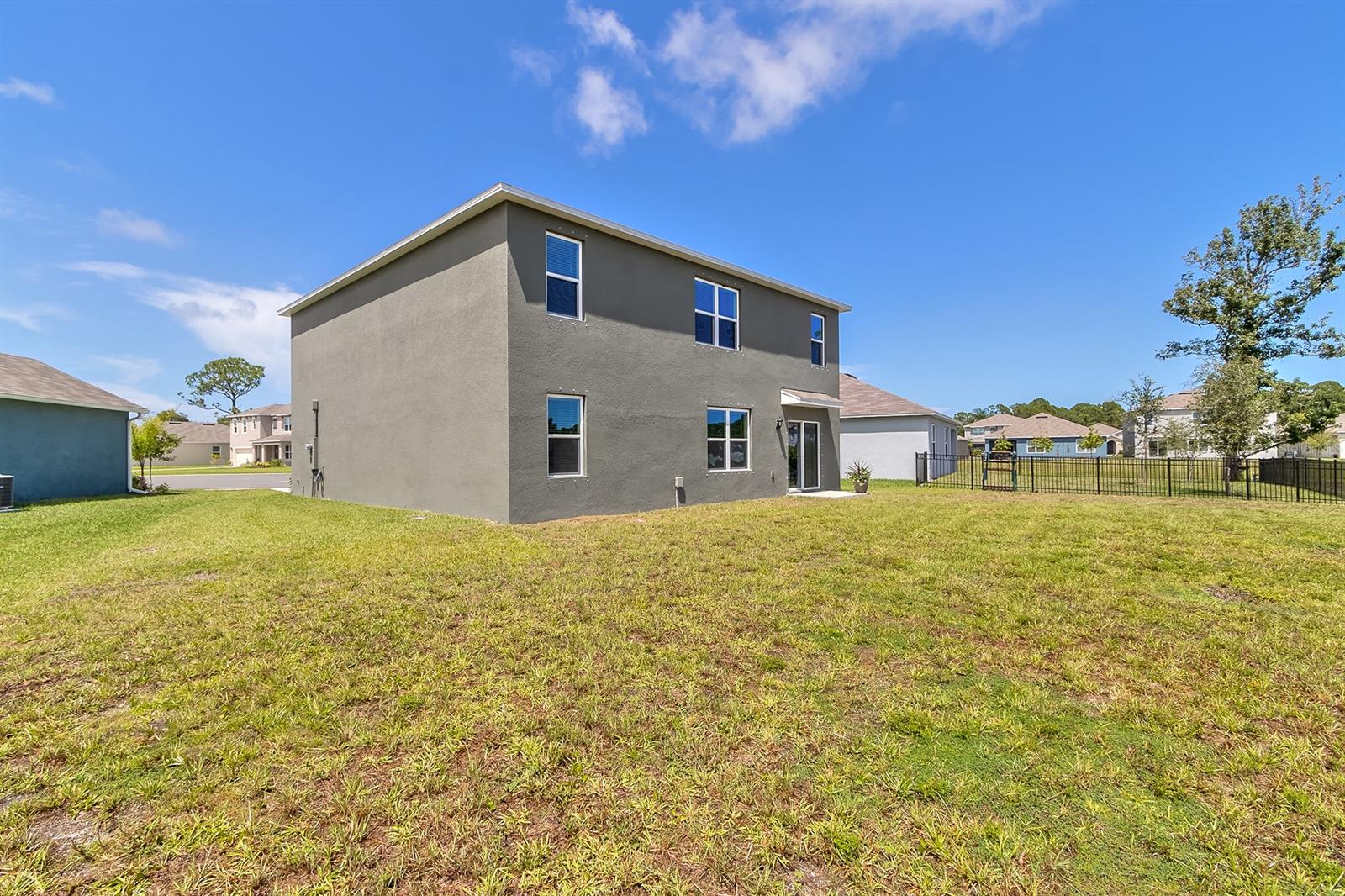 Woodbridge Lks/Edgewater - Residential