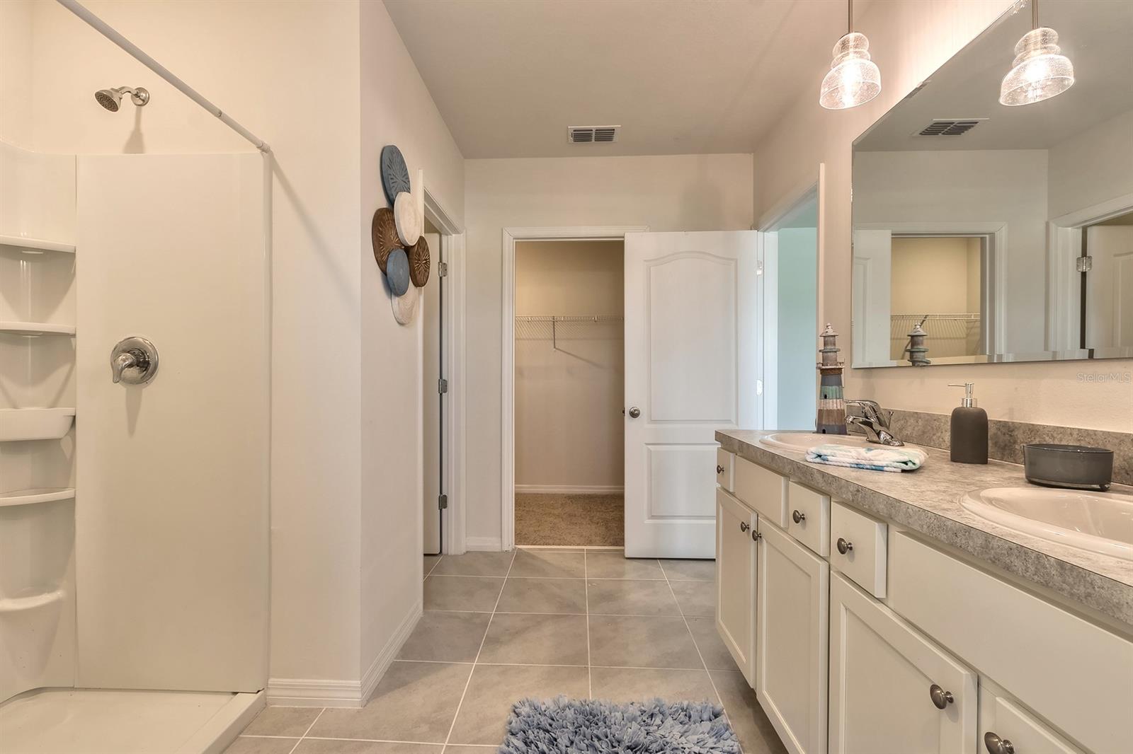 Woodbridge Lks/Edgewater - Residential