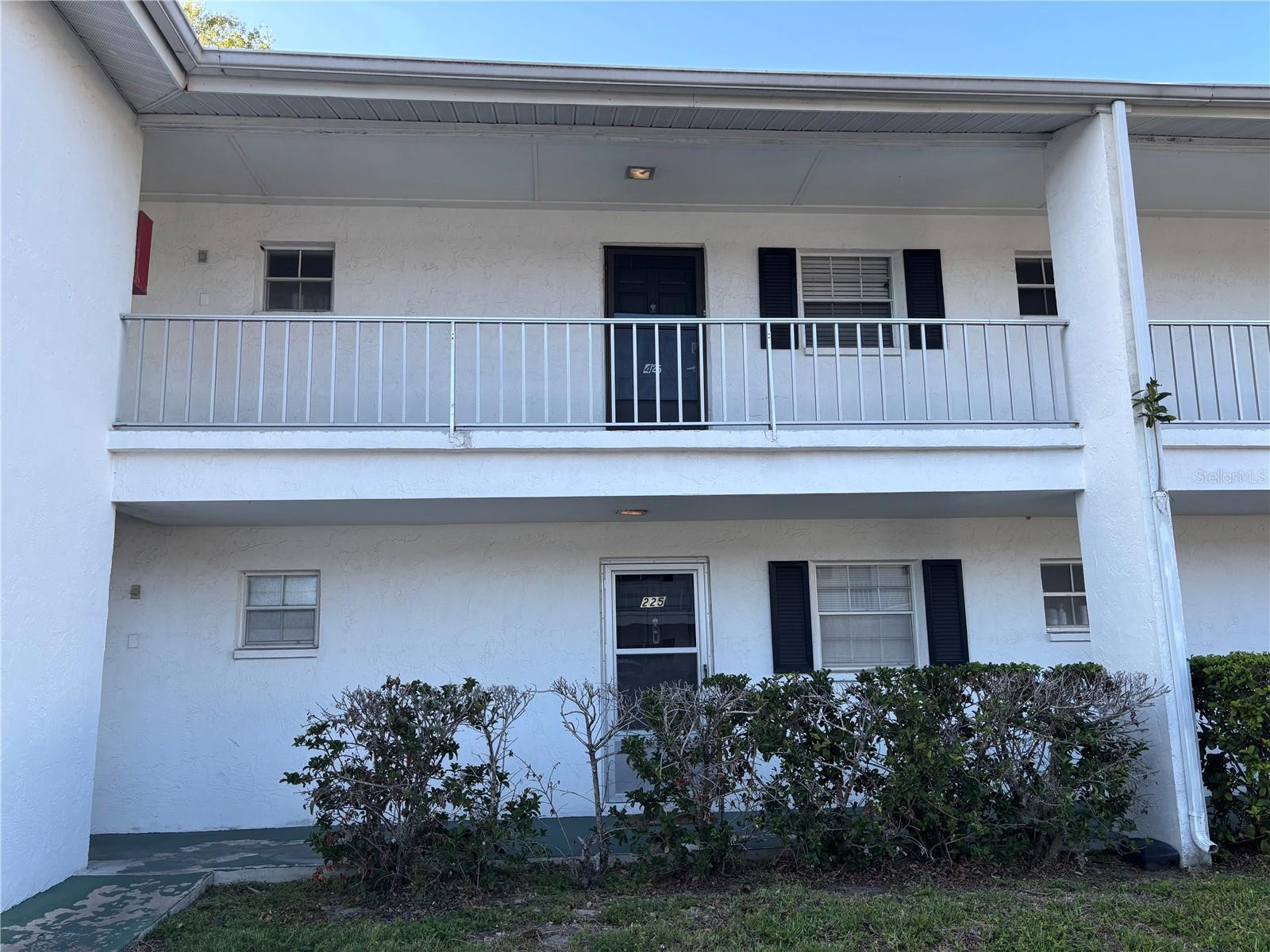 Highly Sought after 1 Bed, 1 Bath Condo Unit in Burgundy II All Ages Condominium! This unit is an investor friendly neighborhood, access to all ages, and is in a prime area near Downtown Bradenton and access to many amenities in the area. Access to the Beach is only a 15 minutes drive west!
The unit has a nice, warm inviting feel from the moment you walk in with beige eggshell interior walls with a large open floor from the kitchen to the living room. The kitchen has a large eating space with beautiful granite and mocha colored cabinets. The bedroom is spacious and comes carpeted. The lanai is screened in and has sliders to keep the area cooled or away from mosquitos at night. A storage room is in the lanai as well for the new owner to put their items in. Unit was remodeled in 2018 and the HVAC was replaced in 2019-2020.
Unit is currently leased as a Month to Month.