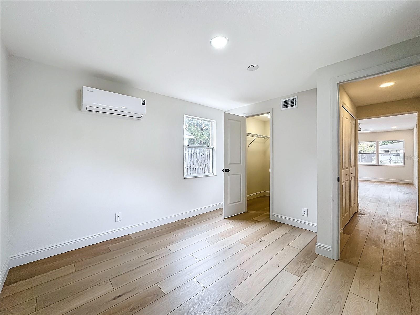 UNIVERSITY HEIGHTS - Residential