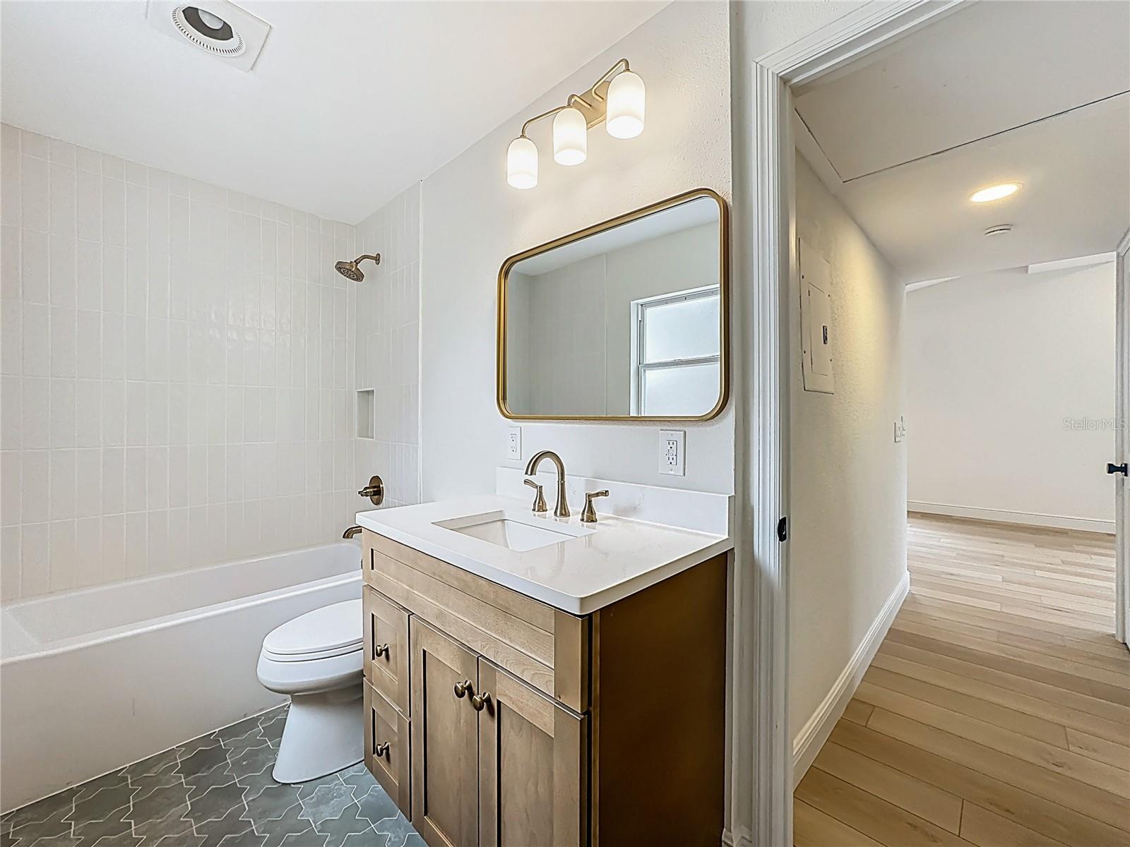 UNIVERSITY HEIGHTS - Residential