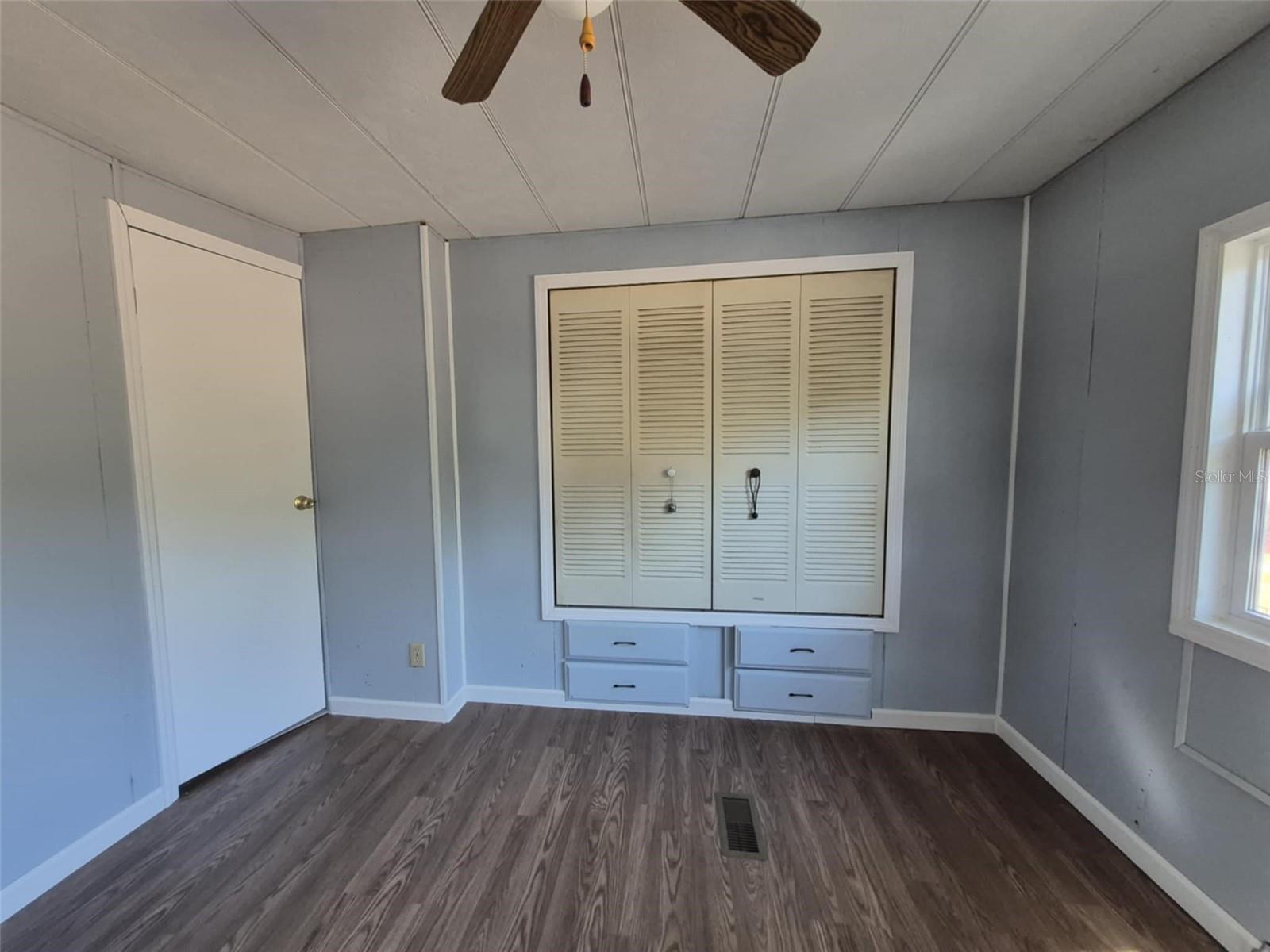 EAST MARION ESTATE - Residential