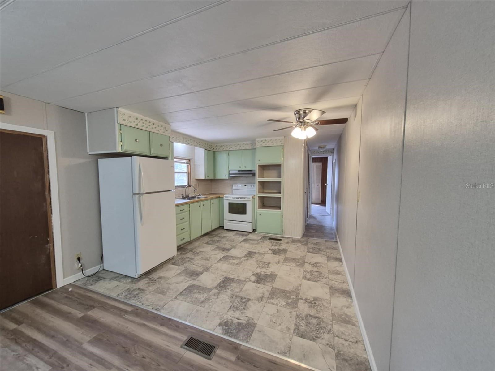 EAST MARION ESTATE - Residential