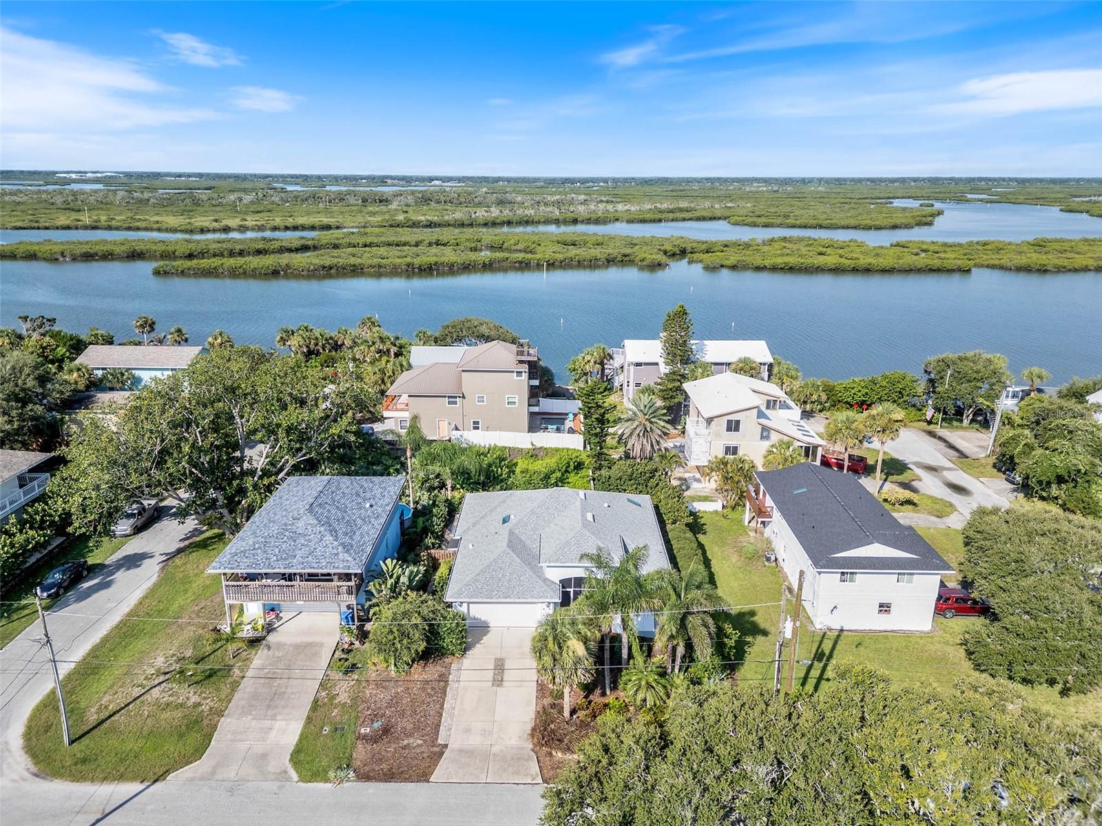 6394 RIVER ROAD