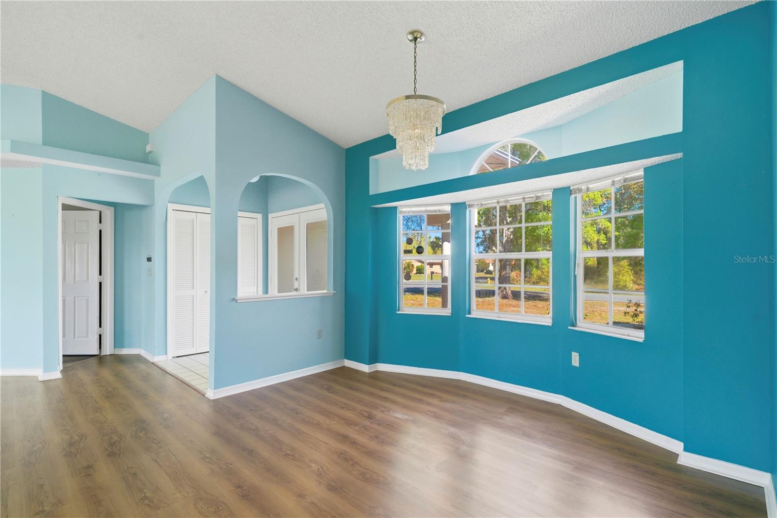 SPRING HILL - Residential