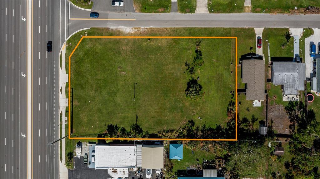 Photo of 601 Us Highway 41 Bypass S, Venice, FL 34285 (MLS # N6135911)
