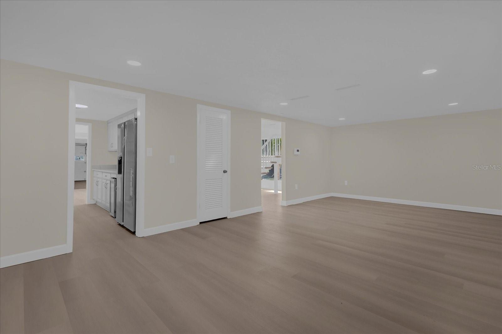 1610 GLENWOOD ROAD