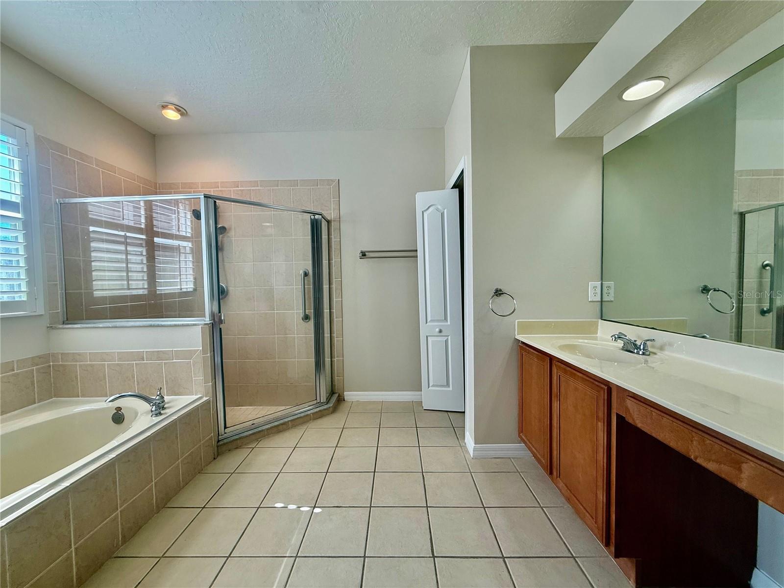 SANCTUARY II - Residential