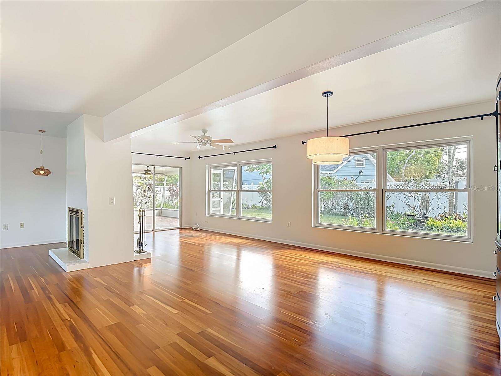 FAIRWAY ESTATES 3RD ADD - Residential