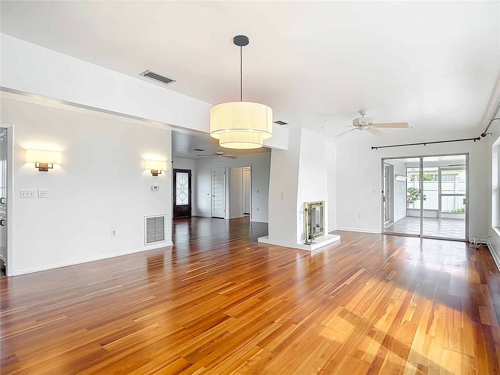 FAIRWAY ESTATES 3RD ADD - Residential