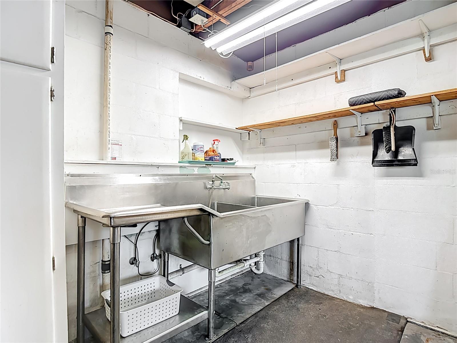 FAIRWAY ESTATES 3RD ADD - Residential