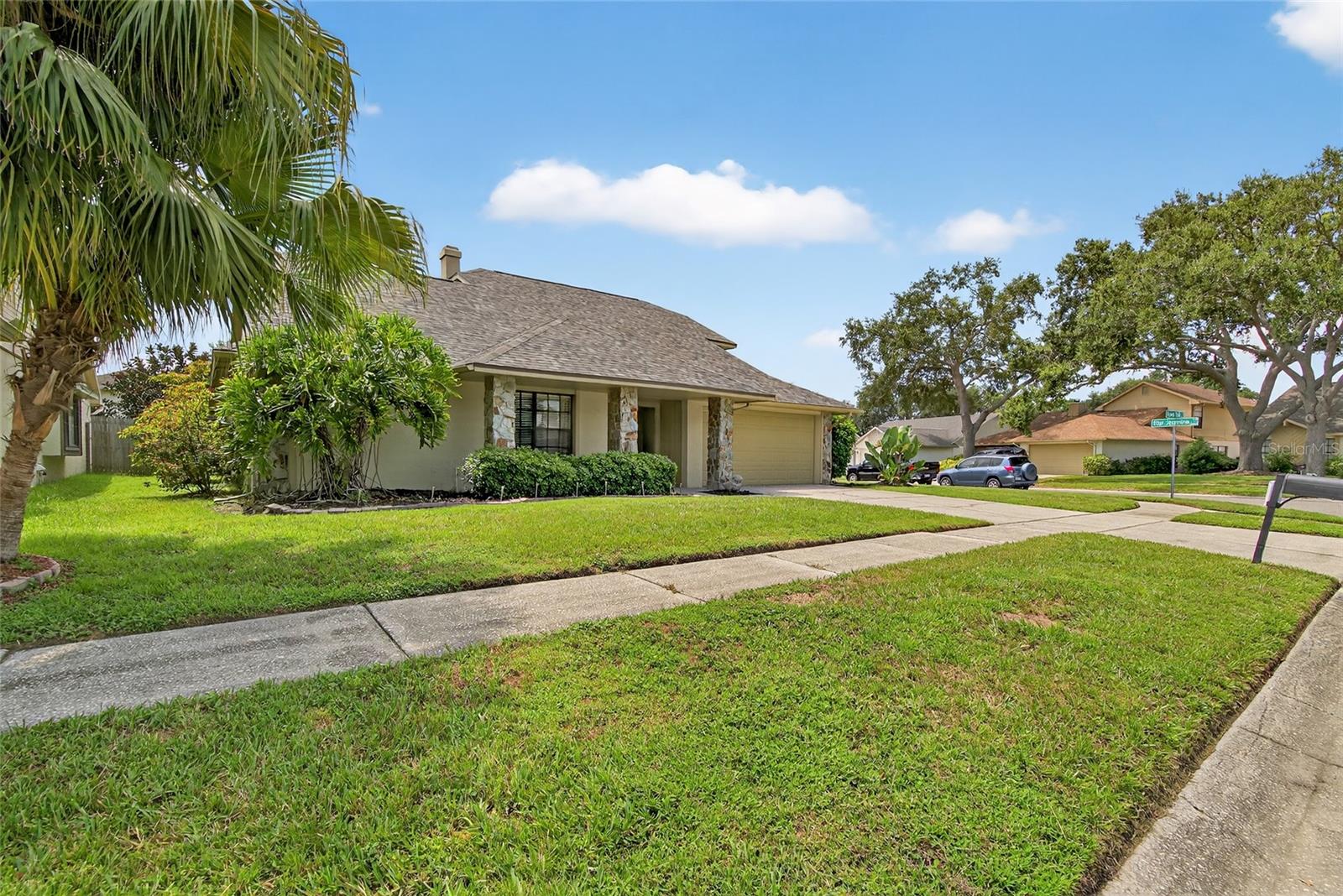 1914 CORAL TREE COURT