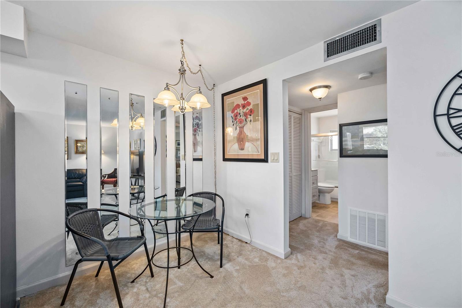 WINDSOR HOUSE - Residential