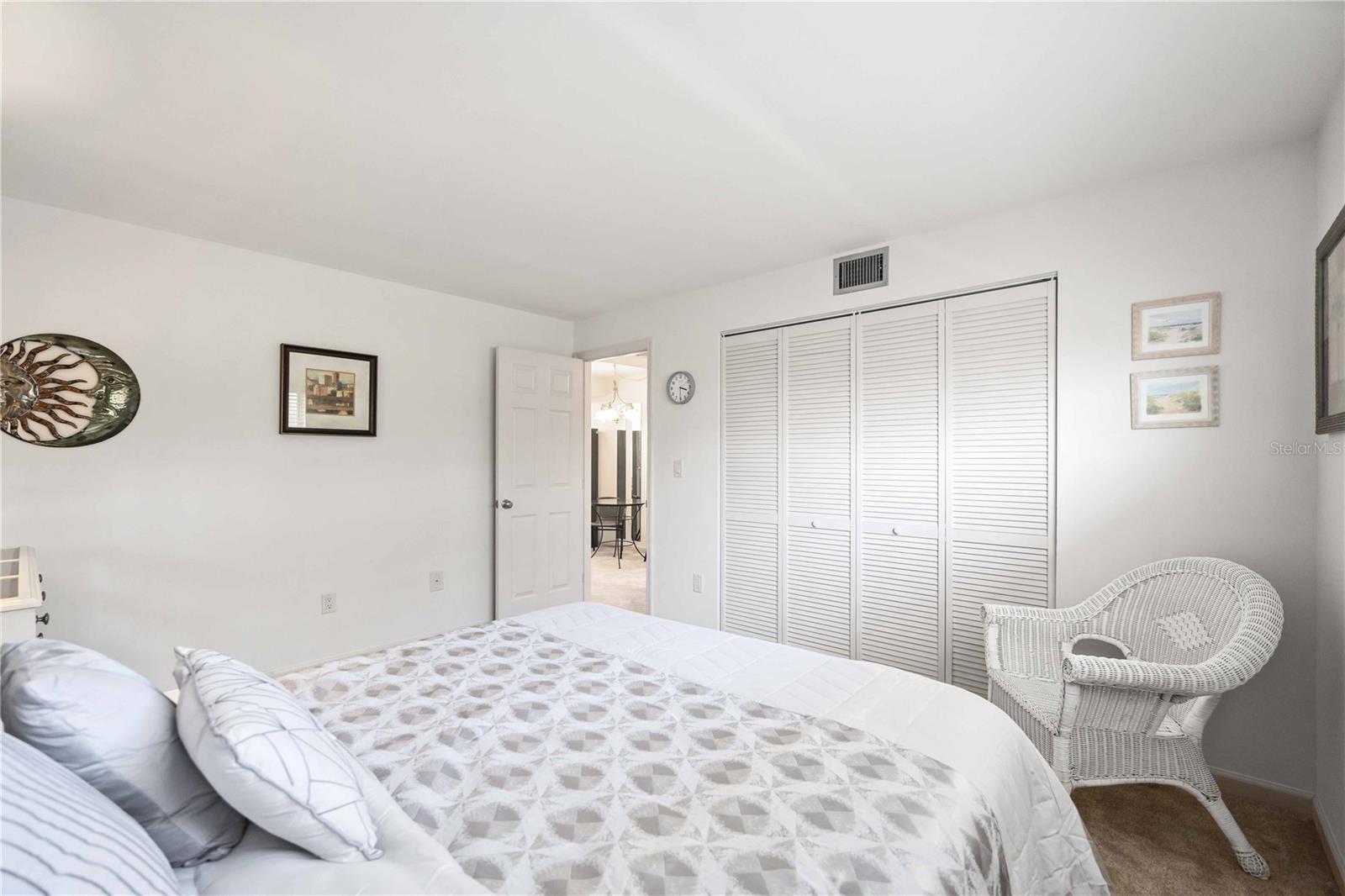 WINDSOR HOUSE - Residential