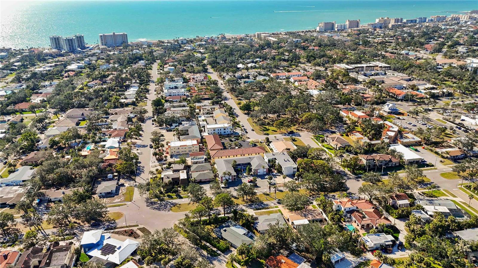 WINDSOR HOUSE - Residential