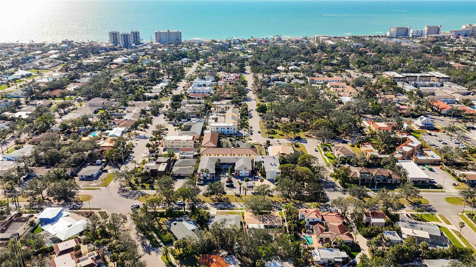 WINDSOR HOUSE - Residential