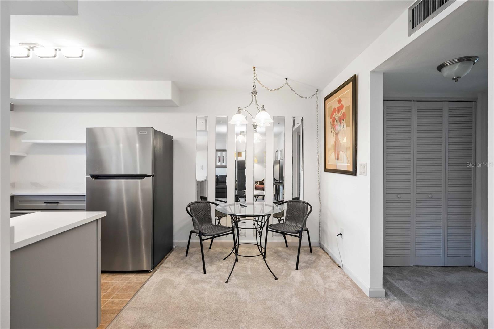 WINDSOR HOUSE - Residential