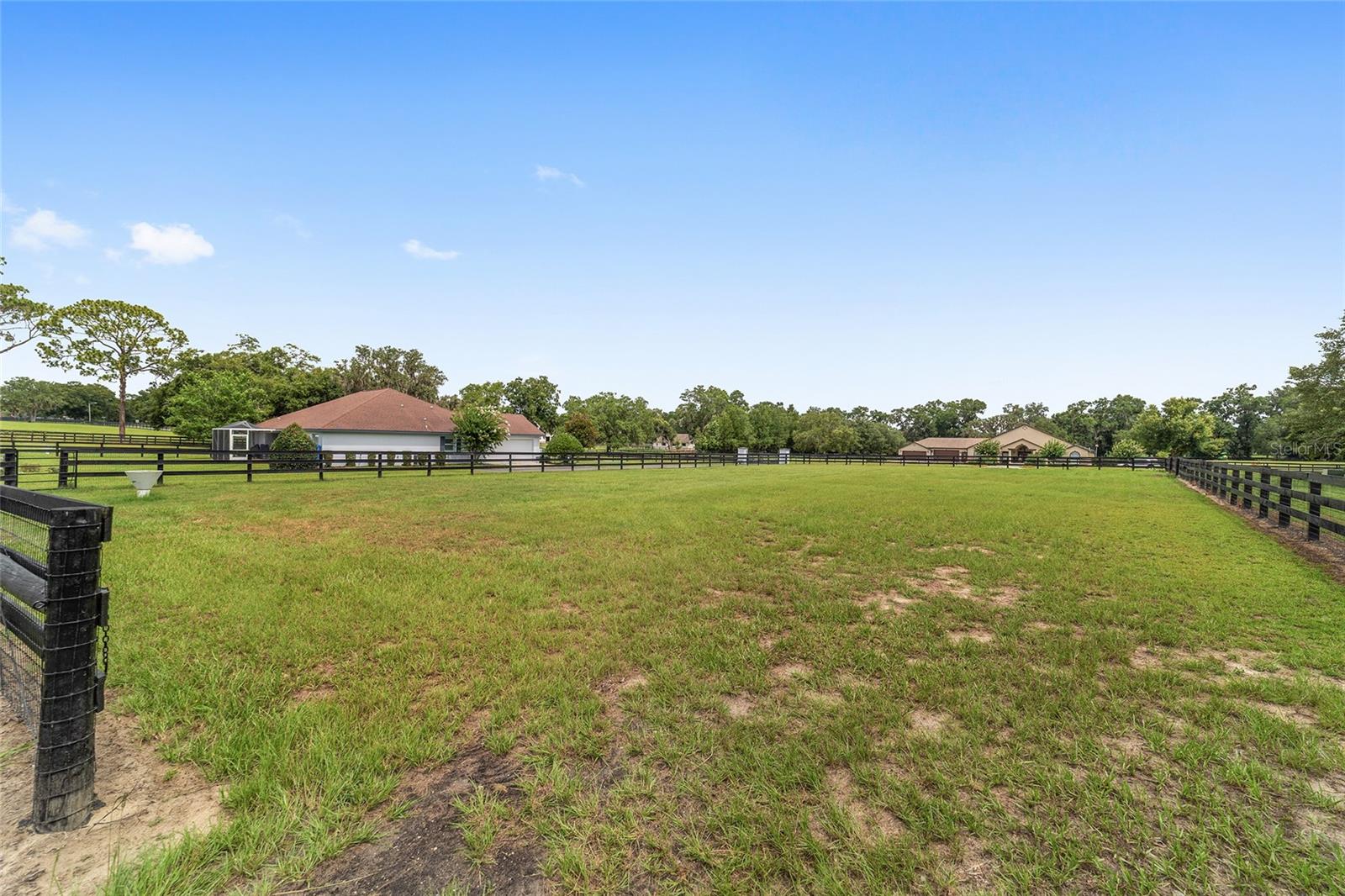 SADDLEBROOK EQUESTRIAN PARK - Residential
