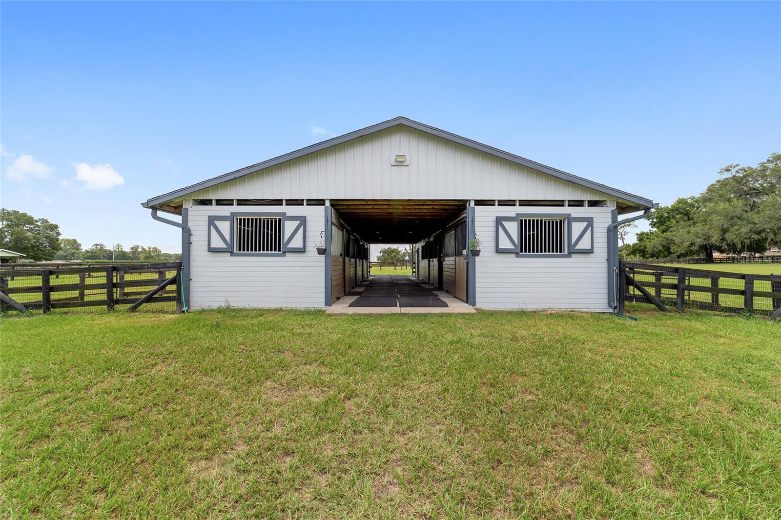 SADDLEBROOK EQUESTRIAN PARK - Residential