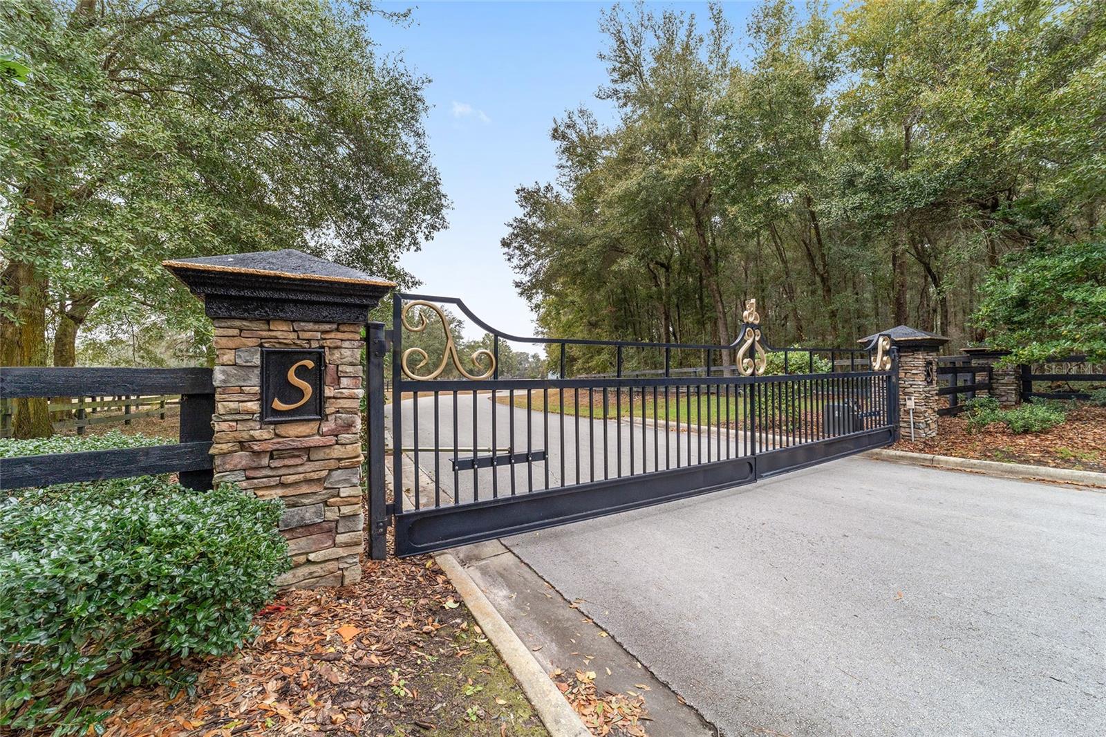 SADDLEBROOK EQUESTRIAN PARK - Residential