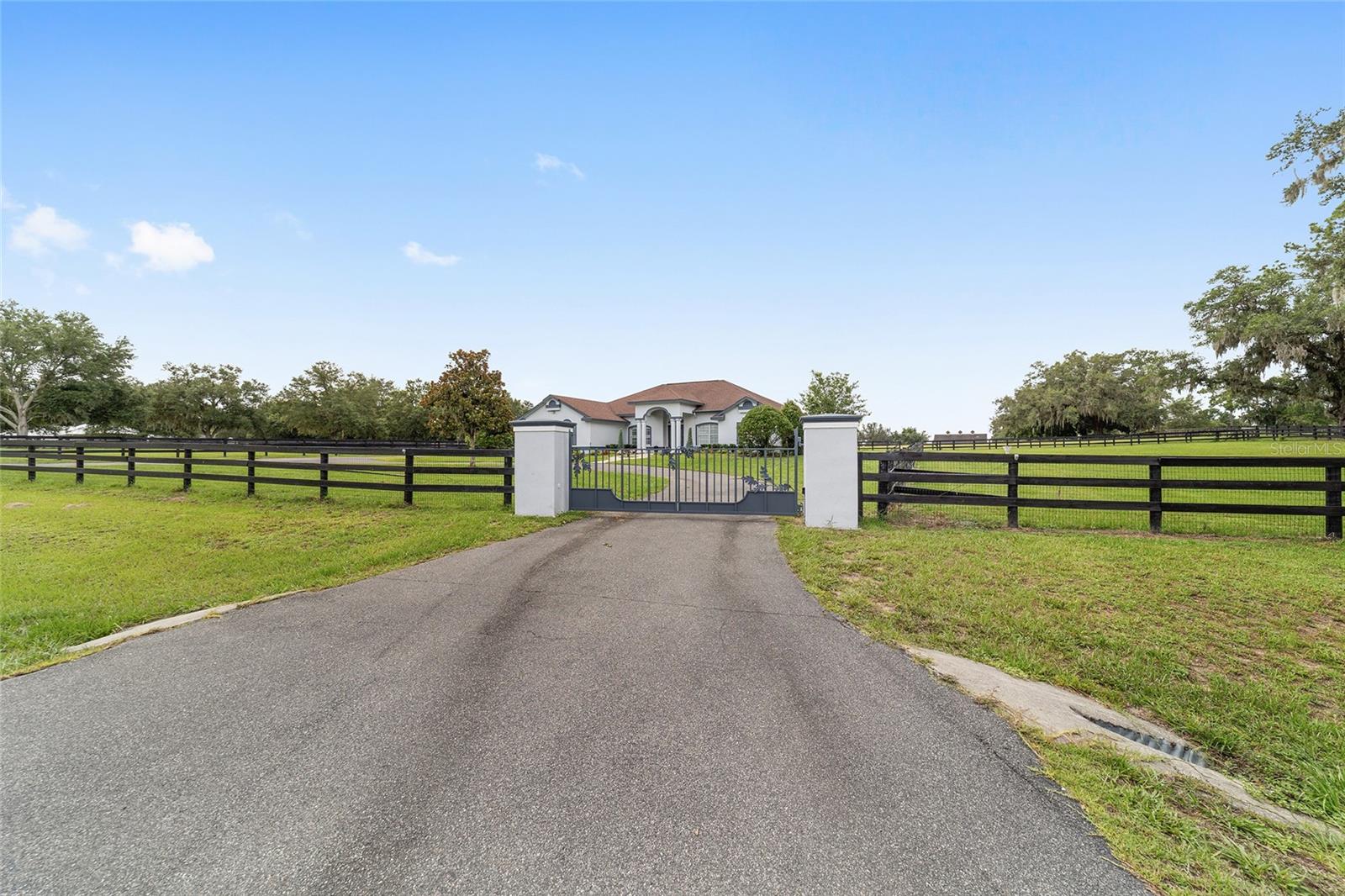 SADDLEBROOK EQUESTRIAN PARK - Residential