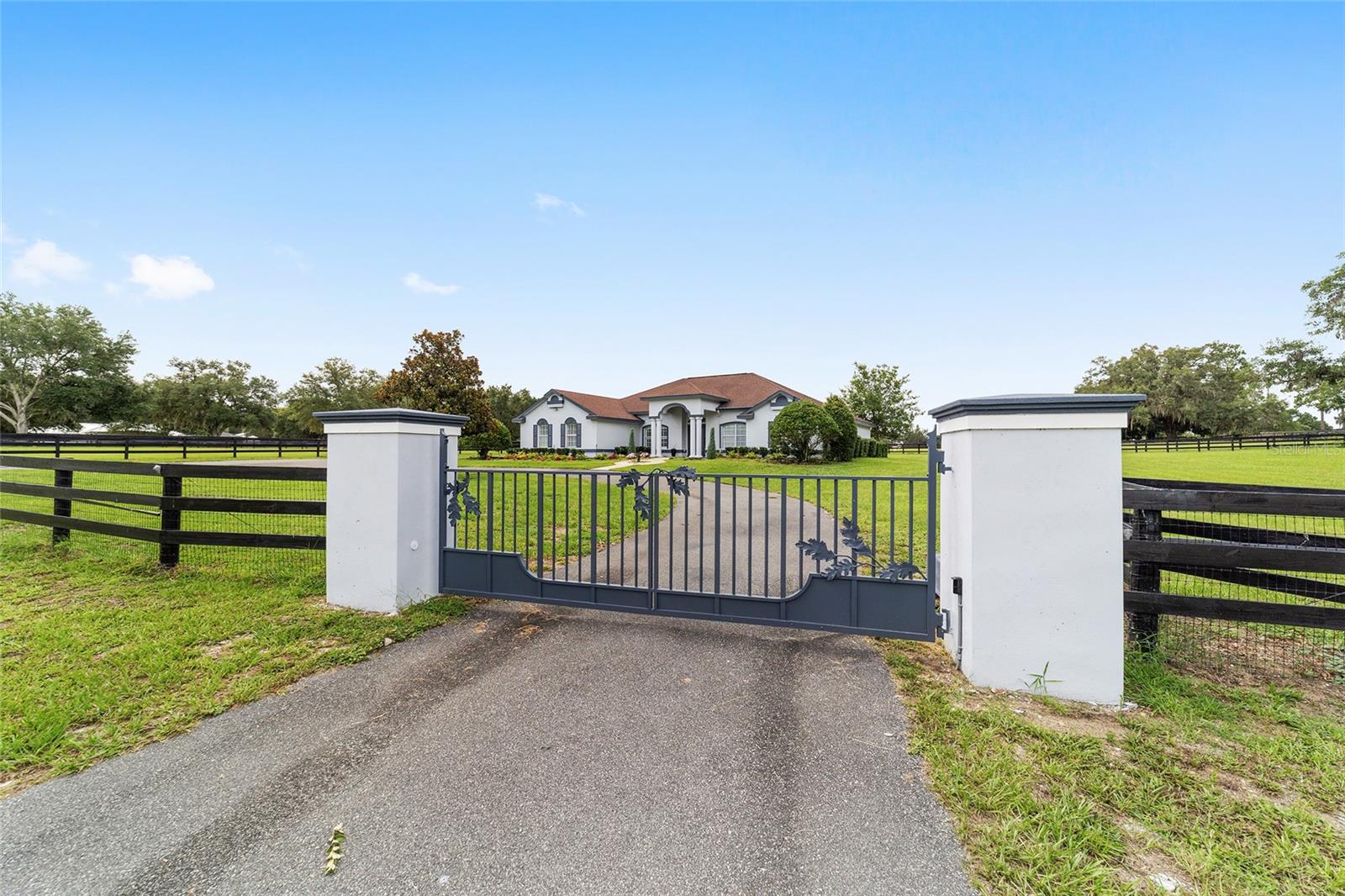 SADDLEBROOK EQUESTRIAN PARK - Residential