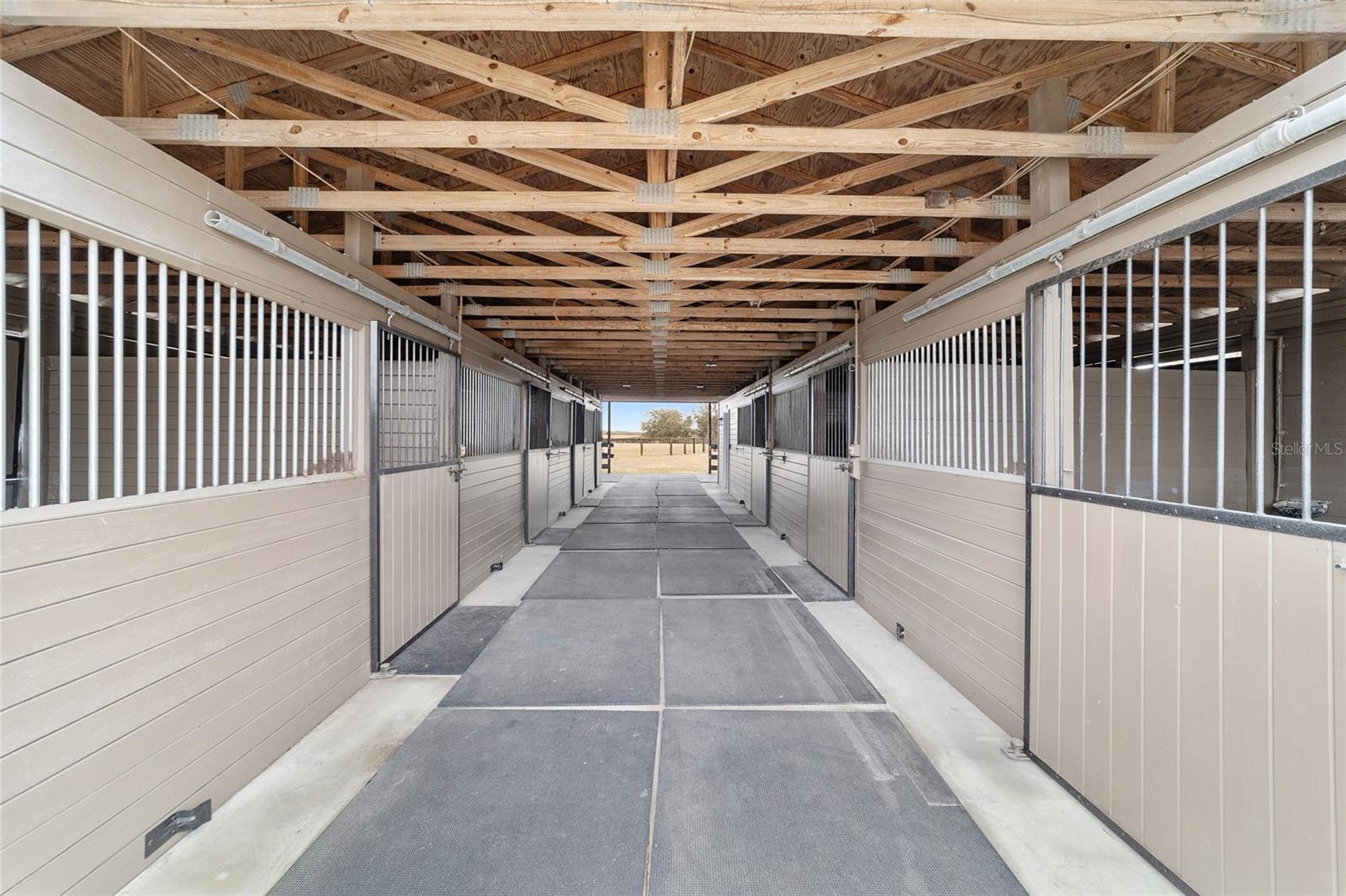 SADDLEBROOK EQUESTRIAN PARK - Residential