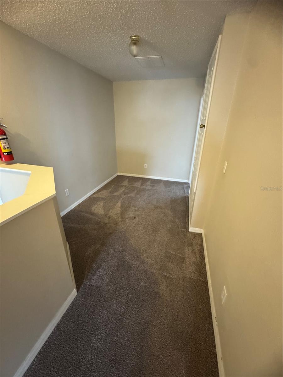 HAMPTON ESTATES - Residential Lease
