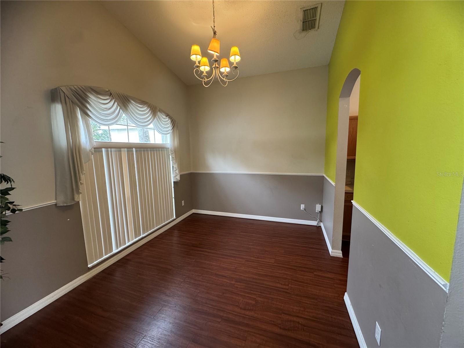 HAMPTON ESTATES - Residential Lease