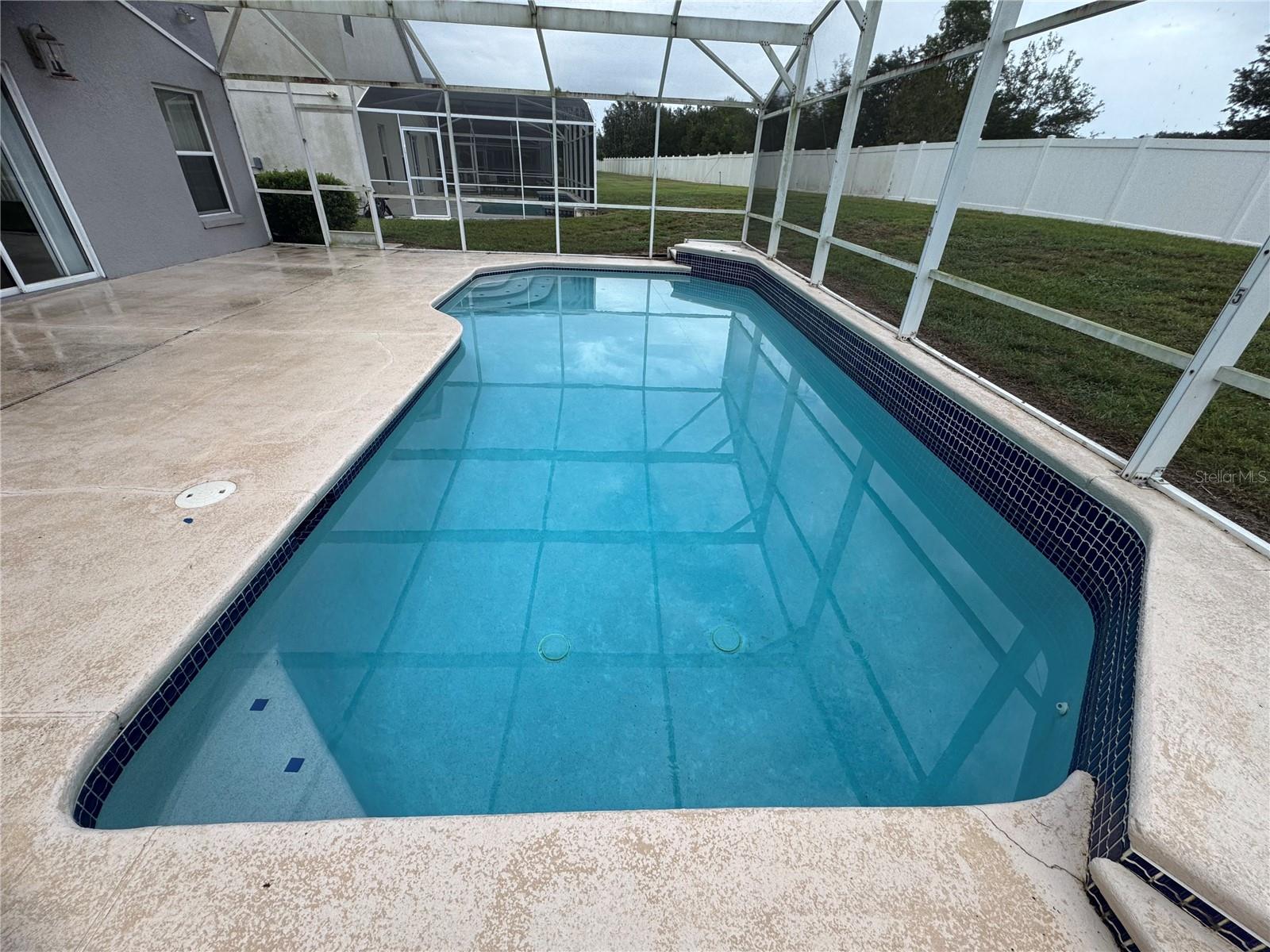 HAMPTON ESTATES - Residential Lease
