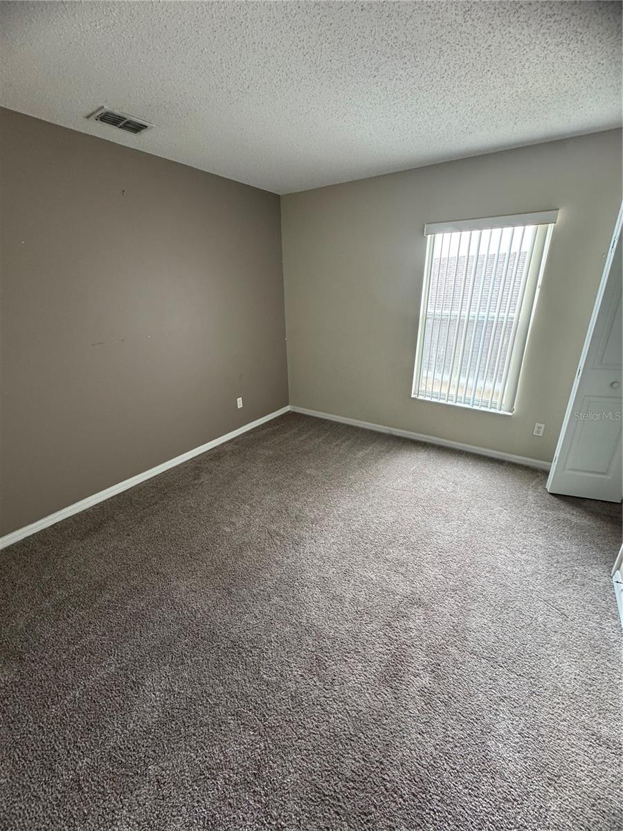 HAMPTON ESTATES - Residential Lease