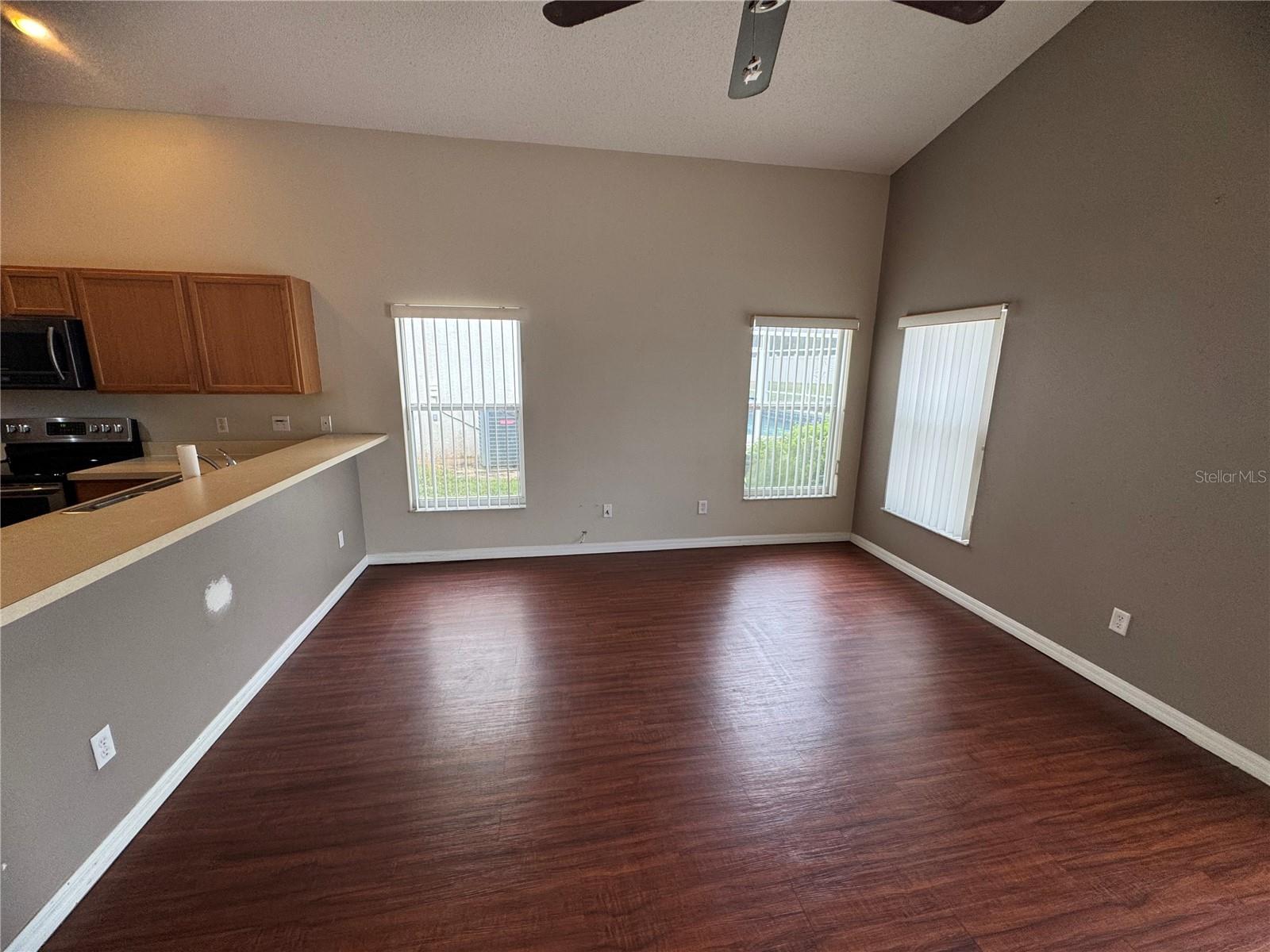 HAMPTON ESTATES - Residential Lease