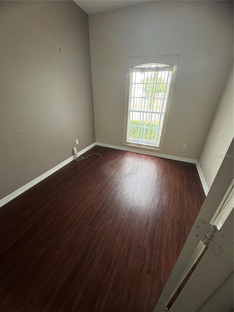 HAMPTON ESTATES - Residential Lease
