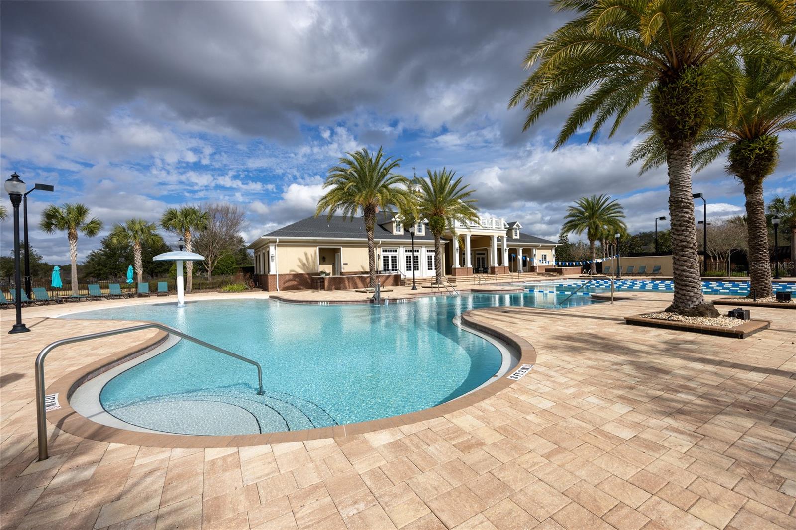 OAKMONT PH 2 PB 32 PG 30 - Residential