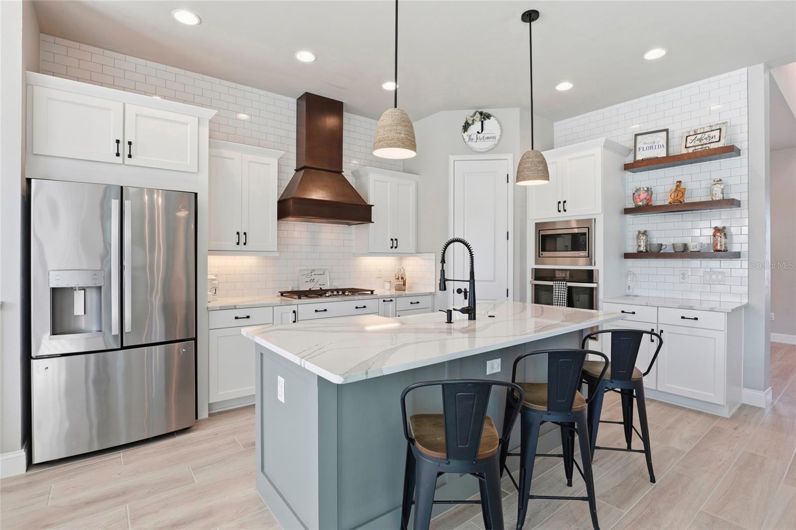 OAKMONT PH 2 PB 32 PG 30 - Residential