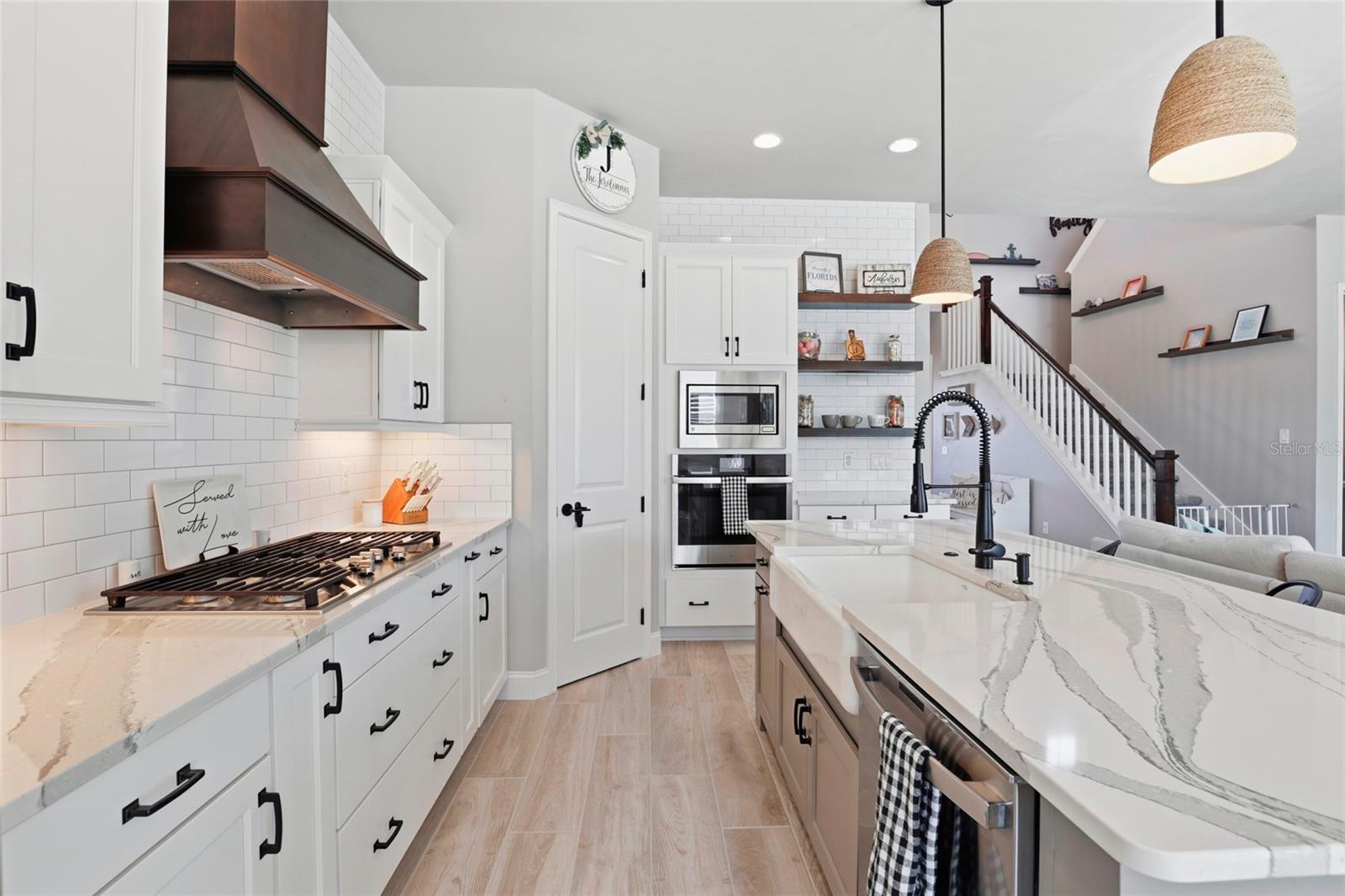 OAKMONT PH 2 PB 32 PG 30 - Residential