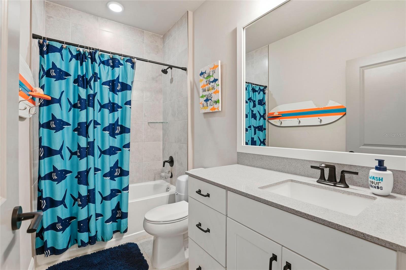 OAKMONT PH 2 PB 32 PG 30 - Residential