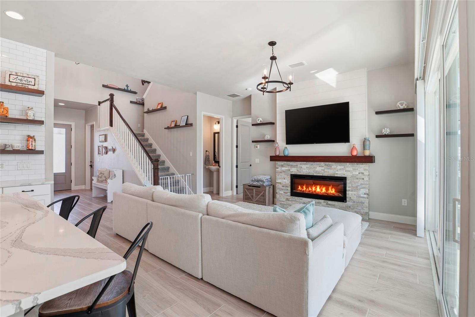 OAKMONT PH 2 PB 32 PG 30 - Residential