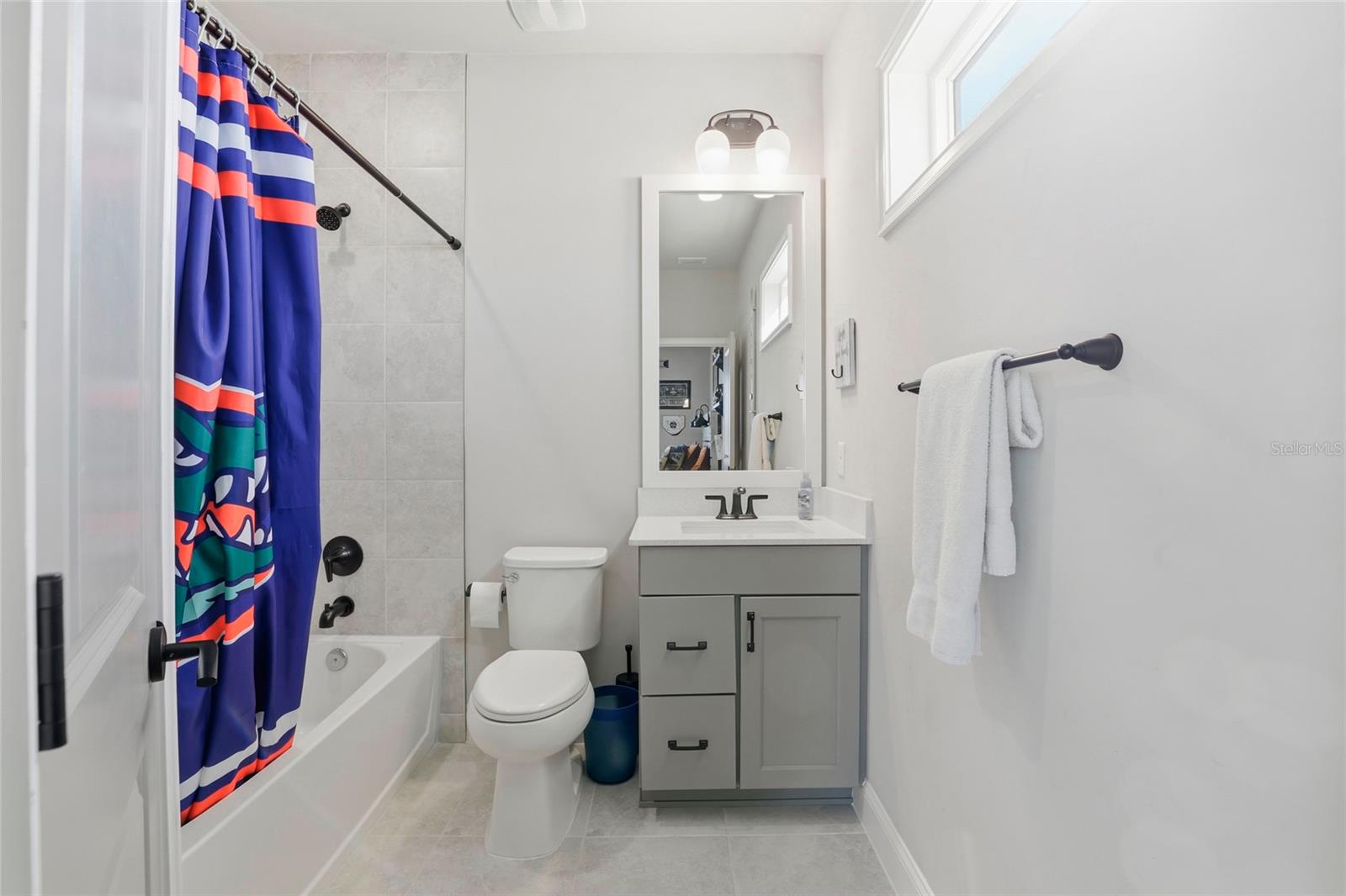 OAKMONT PH 2 PB 32 PG 30 - Residential