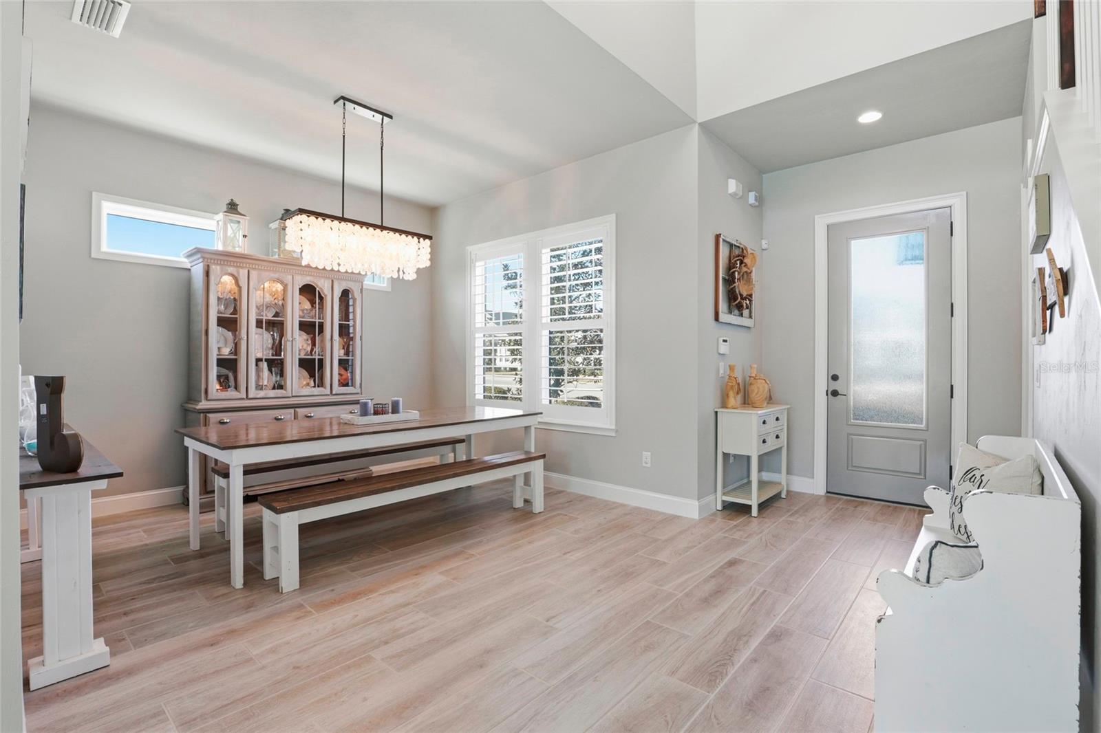 OAKMONT PH 2 PB 32 PG 30 - Residential