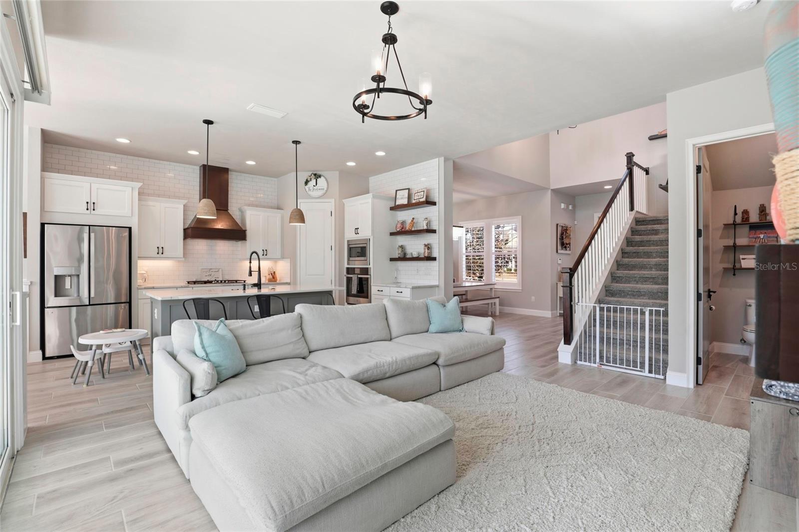 OAKMONT PH 2 PB 32 PG 30 - Residential