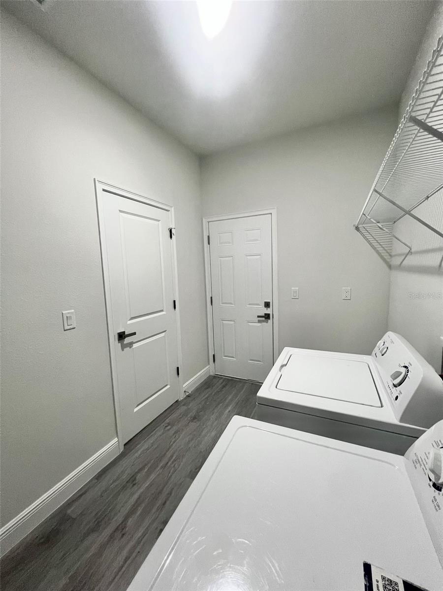 SILVER SPRINGS SHORES - Residential Lease